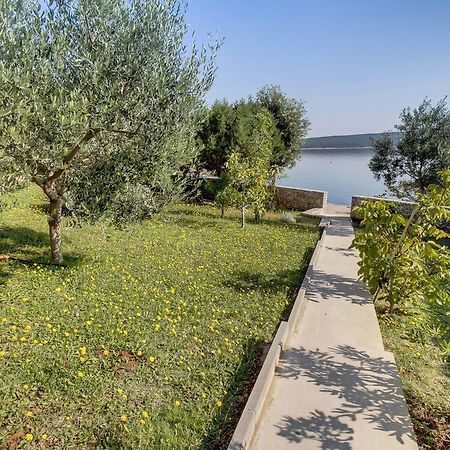 Apartments Del Sole Нерезине Екстериор снимка