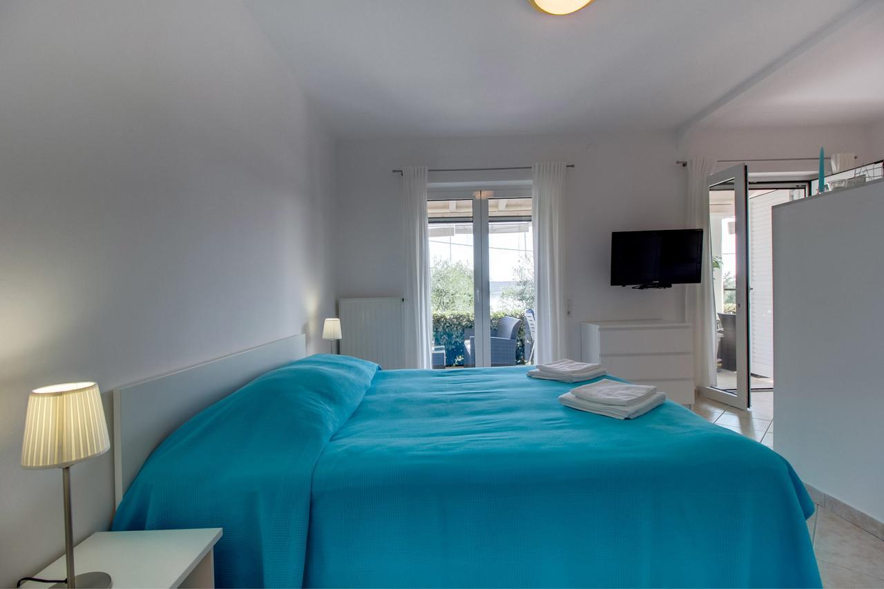 Apartments Del Sole Нерезине Стая снимка