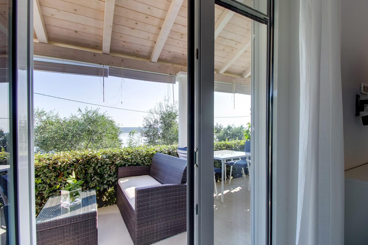 Apartments Del Sole Нерезине Стая снимка