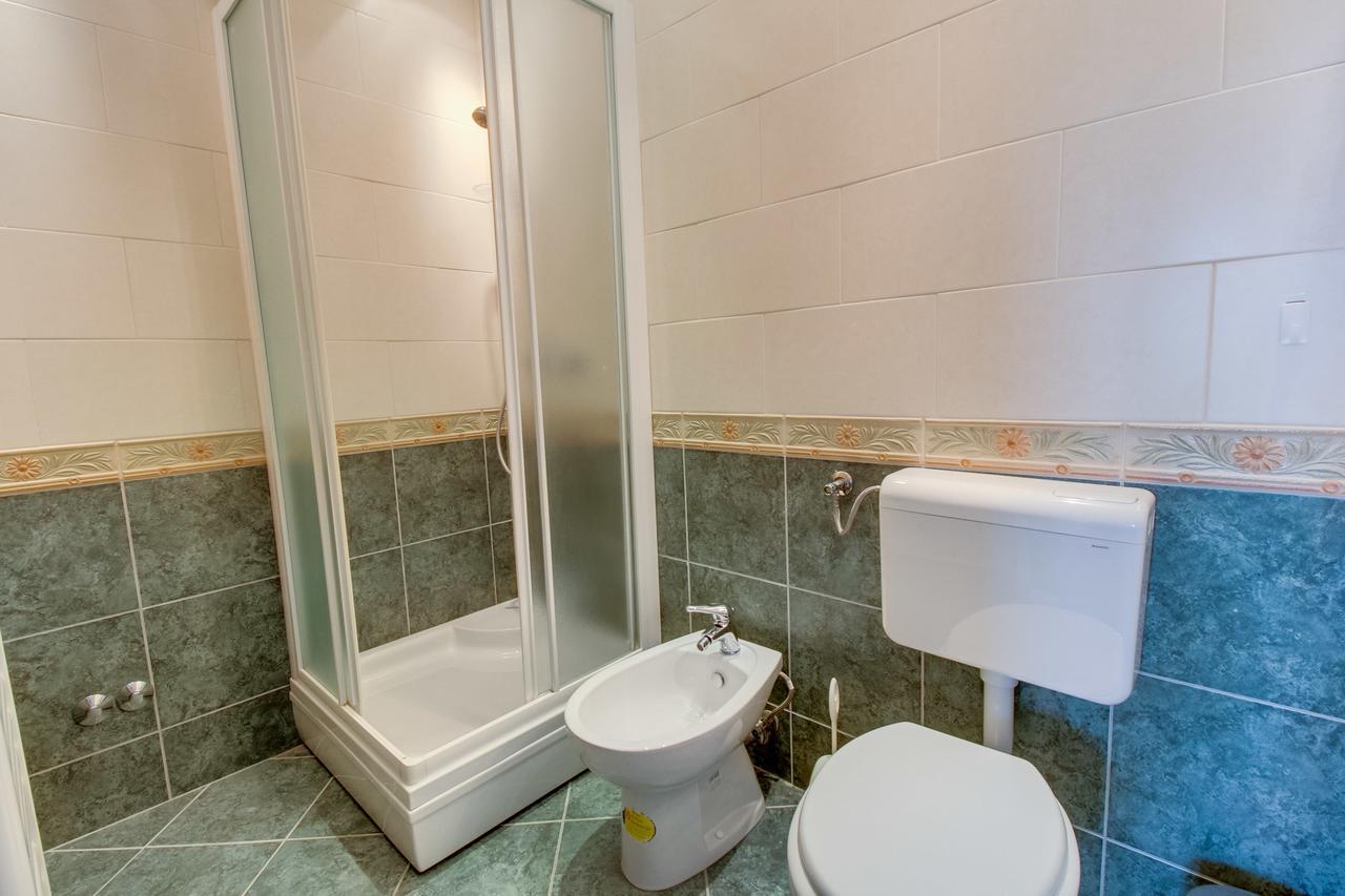 Apartments Del Sole Нерезине Стая снимка