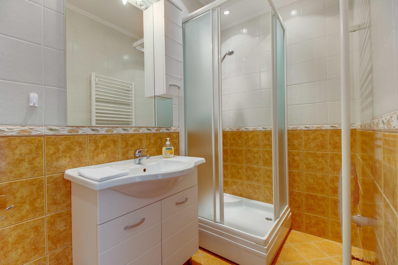 Apartments Del Sole Нерезине Стая снимка