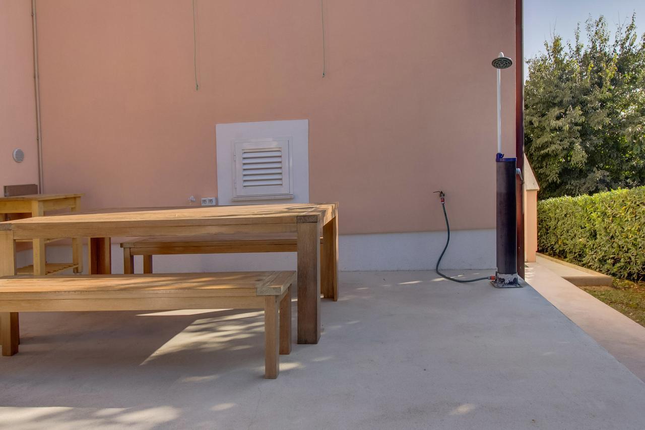 Apartments Del Sole Нерезине Стая снимка